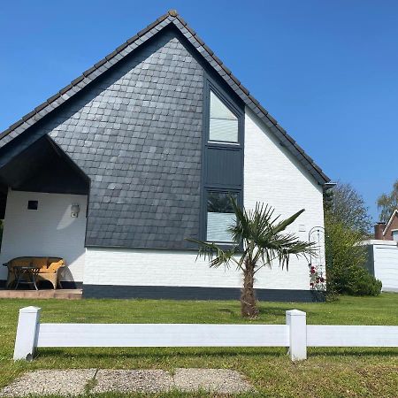 Traumhaftes Geraeumiges Ferienhaus In Meernaehe بروينسي المظهر الخارجي الصورة