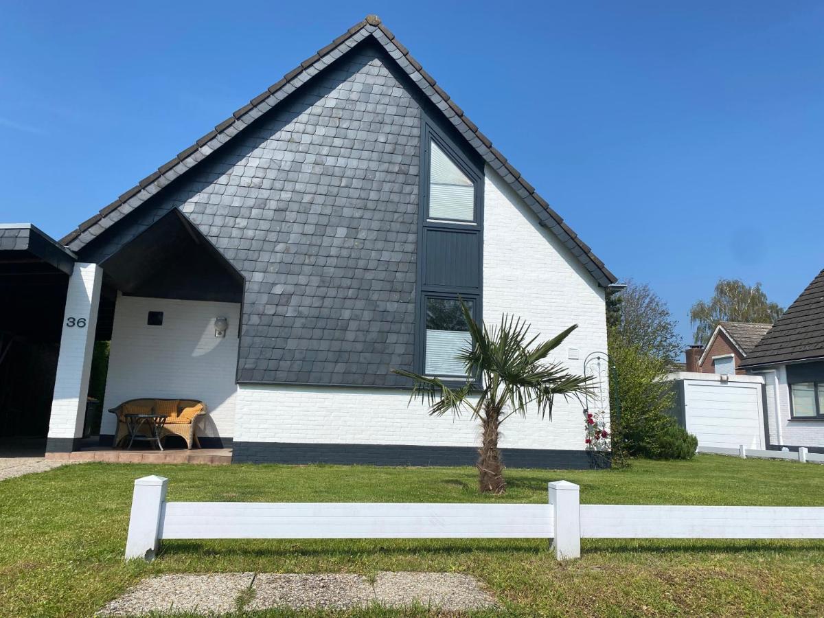 Traumhaftes Geraeumiges Ferienhaus In Meernaehe بروينسي المظهر الخارجي الصورة